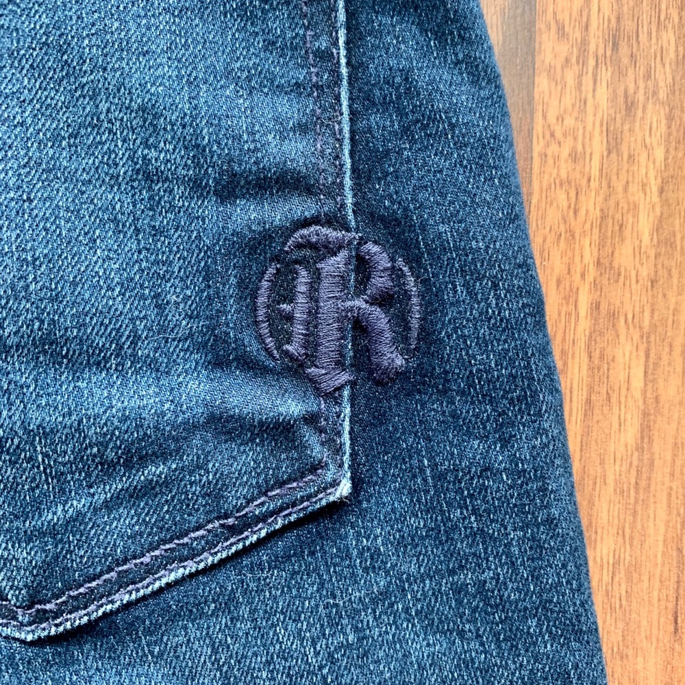 Y2K Low-Rise Boot Cut Semi Flare Jeans - Picture 5 of 6